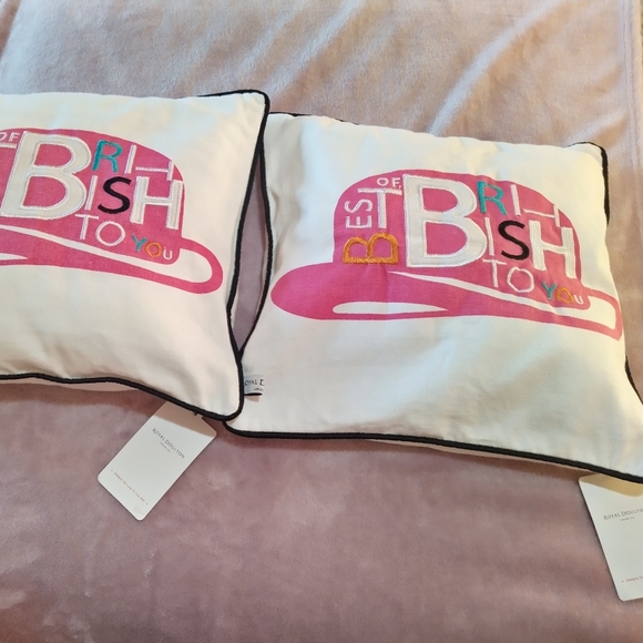 Cushions - Picture 2 of 5